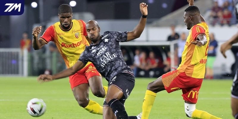 Cập nhật nhanh phong độ Lens vs Metz